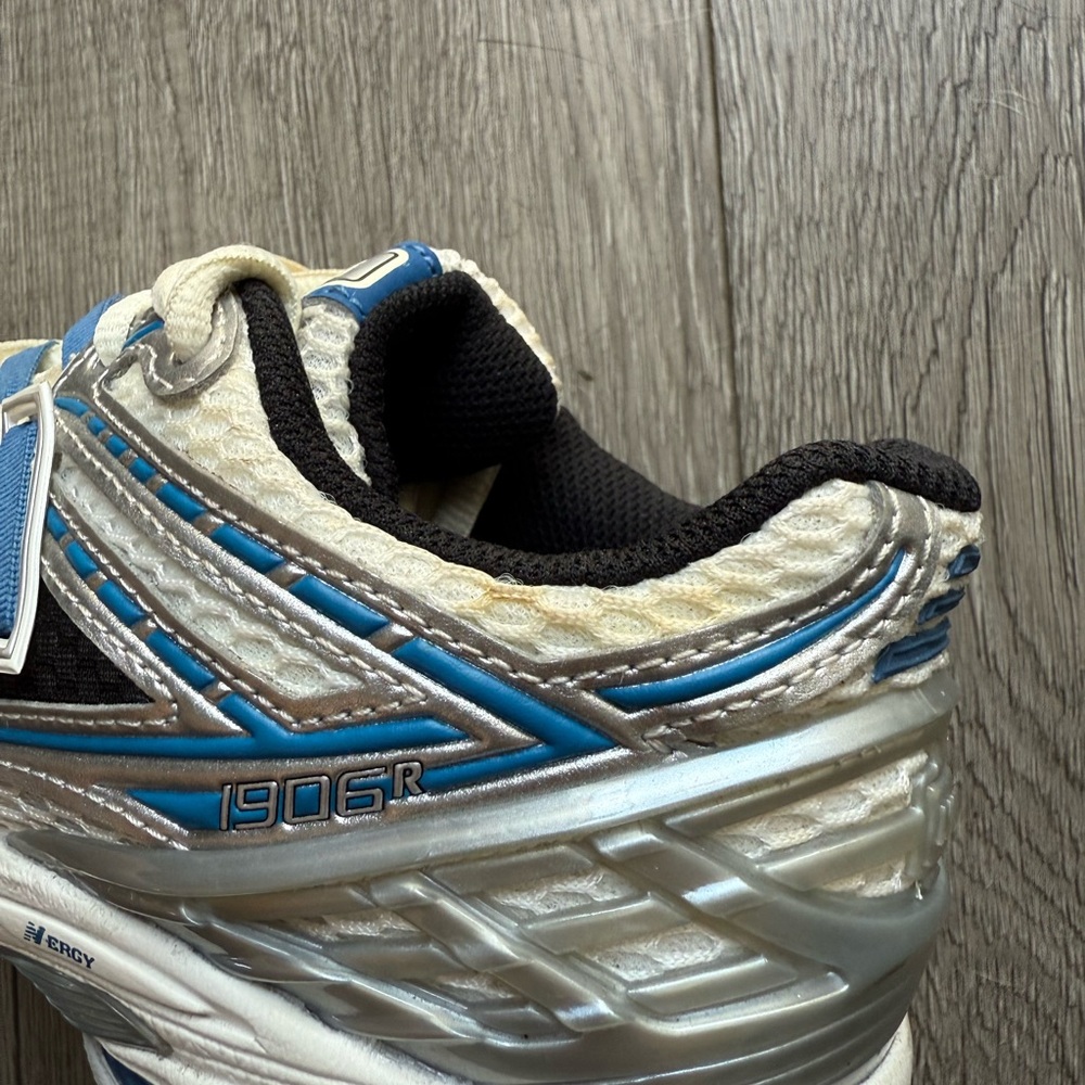 New Balance White and Blue Running Shoes - Picture 4 of 7